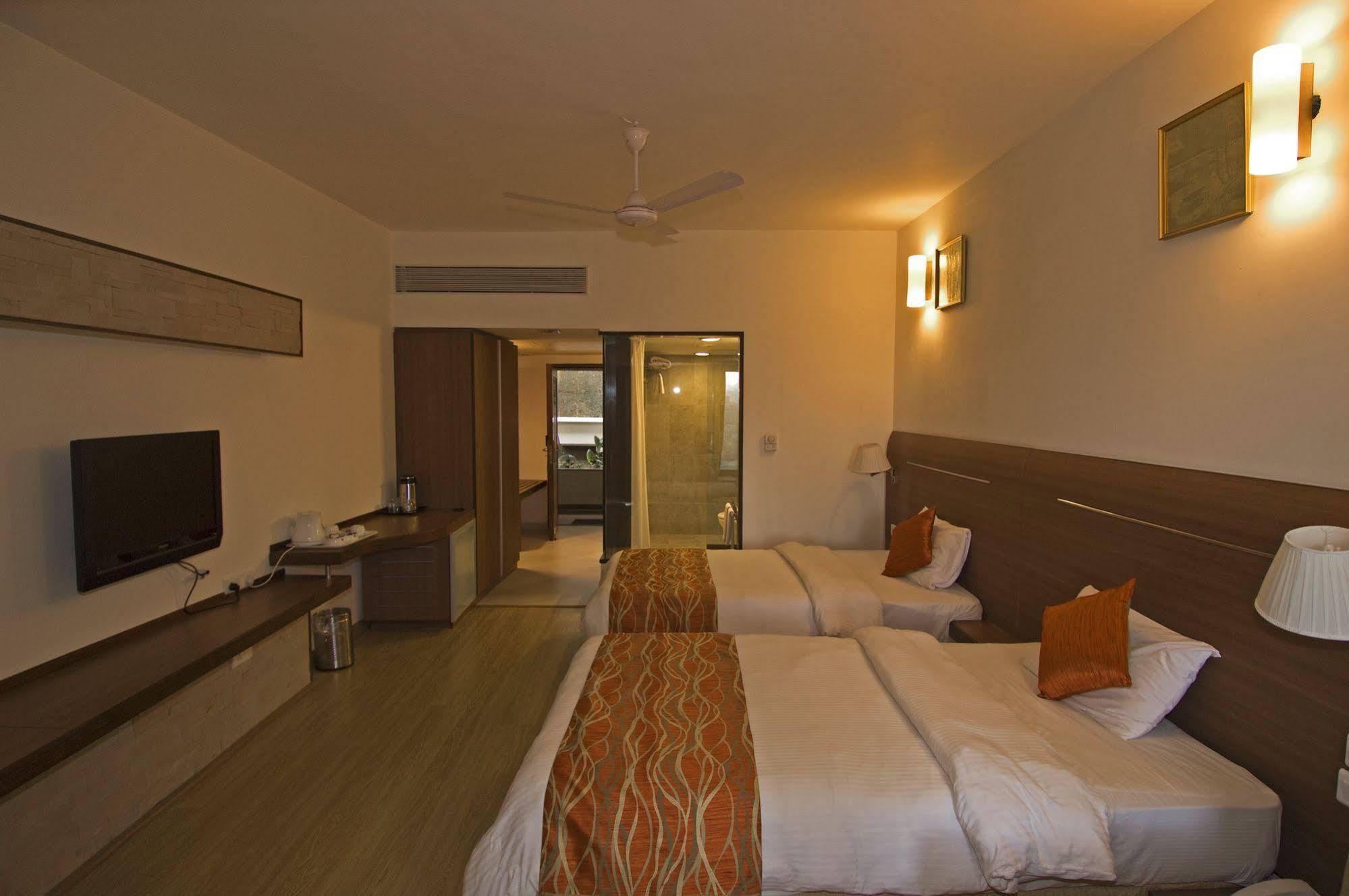 The Dukes Retreat Khandala Лонавала Экстерьер фото