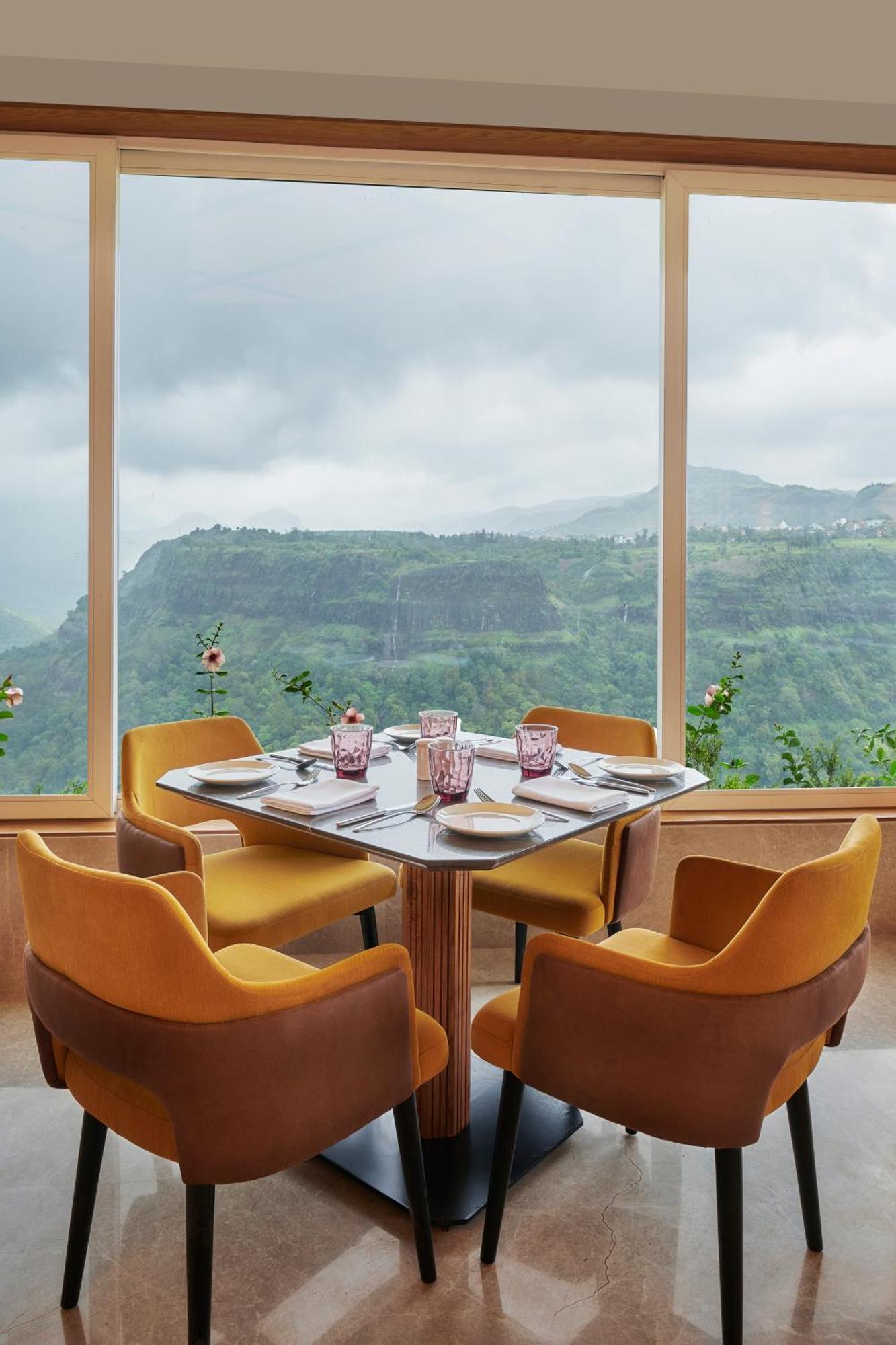 The Dukes Retreat Khandala Лонавала Экстерьер фото