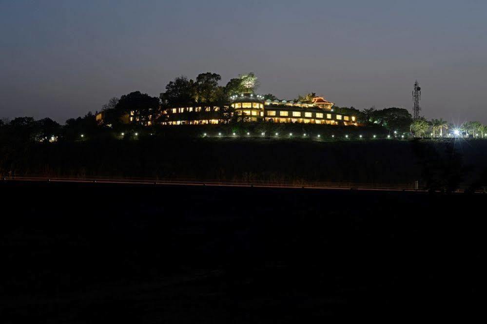The Dukes Retreat Khandala Лонавала Экстерьер фото